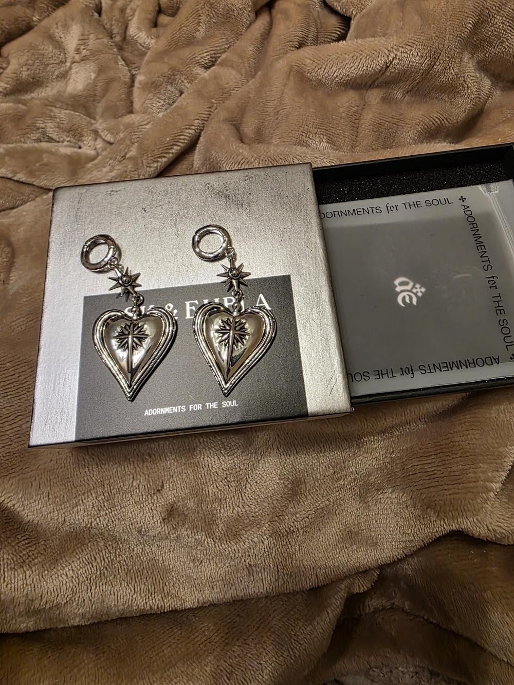 Sanctum Hangerd-Silver Heart and Star Drop Earrings